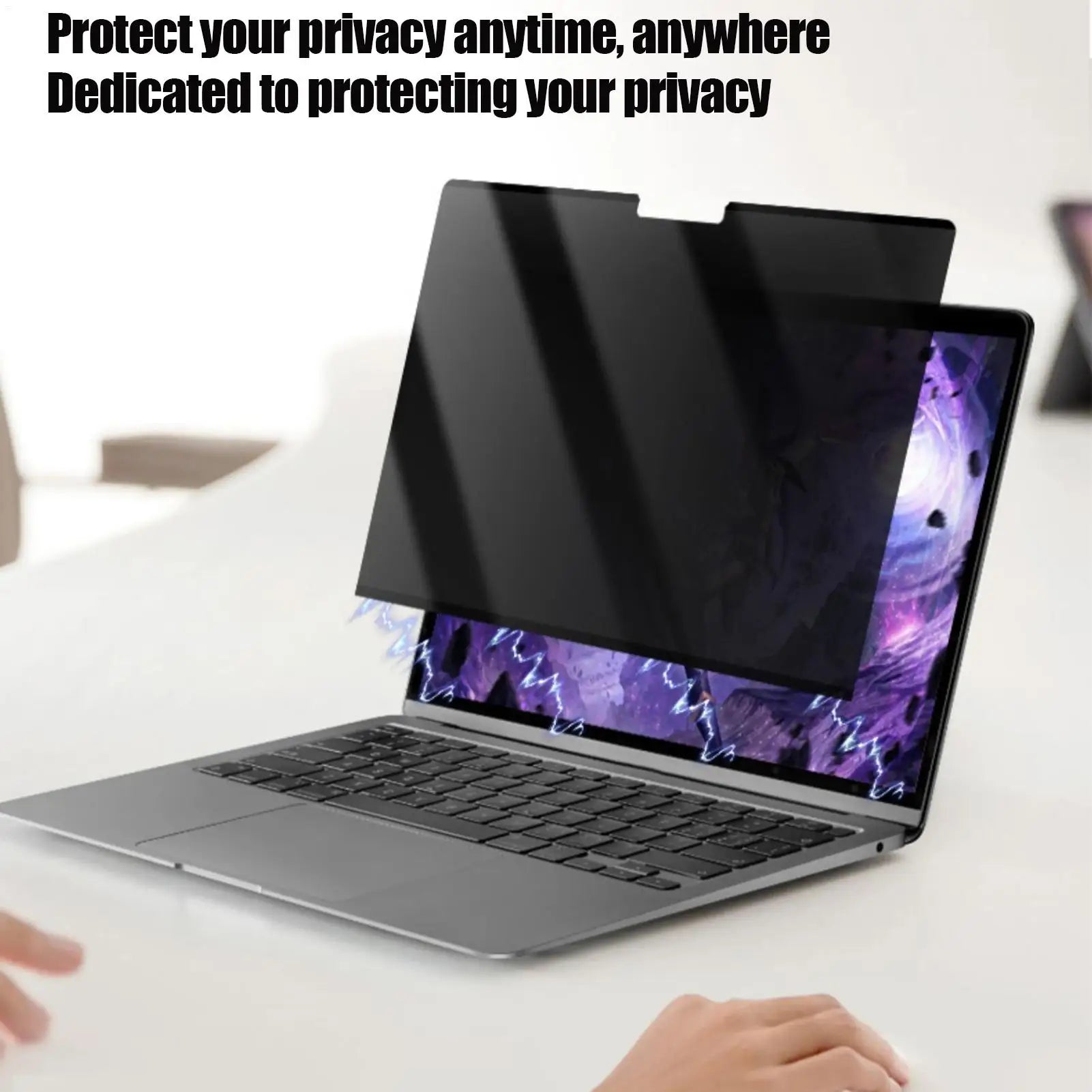 Magnetic laptop privacy screen